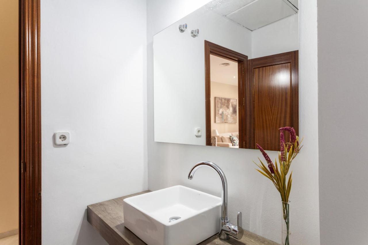 Green-Apartments Sierpes Seville Exterior photo